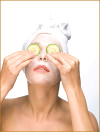 Рецепты масок для лица, способные продлить его молодость