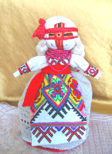 Кукла в интерьере